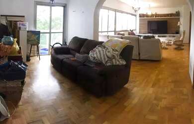 Imagem: O apartamento possui 4 Dormitórios, 3 Banheiros, 4 Vagas na