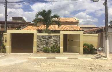 Imagem: A casa possui 3 Dormitórios, 3 Banheiros e está localizado