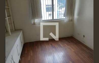 Imagem: O apartamento possui 4 Dormitórios, 3 Banheiros, 2 Vagas na