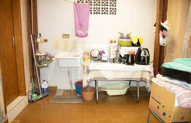 Imagem: A casa possui 2 Dormitórios, 1 Banheiro, 3 Vagas na garagem