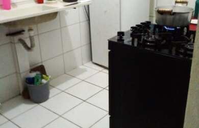 Imagem: O apartamento possui 2 Dormitórios, 1 Banheiro, Churrasqueira