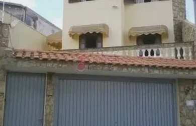 Imagem 1: Casa Sobrado em Jundiaí. 250m² de Área, 4 Vagas na garageme3 Dormitórios