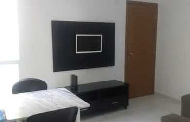 Imagem: O apartamento possui 2 Dormitórios, 1 Banheiro, 1 Vaga na garagem