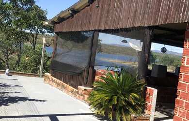 Imagem 3: Rancho vista pro lago. Acomodam 10 pessoas, 4 Vagas na garageme2 Dormitórios