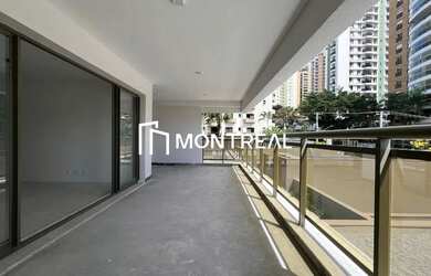 Imagem: O apartamento possui 3 Dormitórios, 4 Banheiros, 2 Vagas na