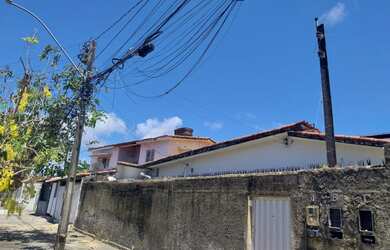 Imagem: A casa possui 5 Dormitórios, 5 Banheiros, 3 Vagas na garagem