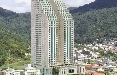 Imagem: O apartamento possui 4 Dormitórios, 5 Banheiros, 3 Vagas na