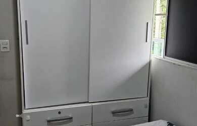 Imagem: O apartamento possui 2 Dormitórios, Acomodam 7 pessoas e está