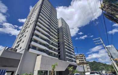 Imagem 1: Apartamento à Venda em Home Club Completo na Praia Brava