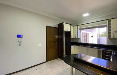 Imagem 11: SOBRADO COM SALA COMERCIAL À VENDA NO JARDIM FLAMINGOS EM ARAPONGAS