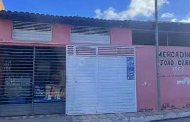 Imagem: A casa à venda possui 3 Dormitórios, 1 Banheiro e 1 Vaga na