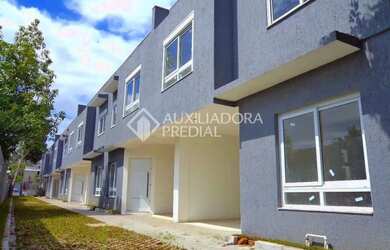 Imagem: A casa em condomínio possui 3 Dormitórios, 4 Banheiros, 1