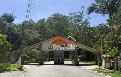 Imagem: O terreno possui 900m² de Área e está localizado em Santa