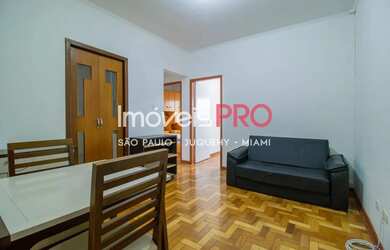 Imagem: O apartamento possui 2 Dormitórios, 1 Banheiro, 1 Vaga na garagem