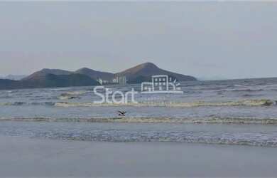Imagem: A casa possui 2 Dormitórios, 1 Banheiro, 4 Vagas na garagem