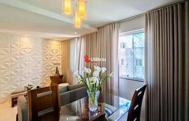 Imagem: O apartamento possui 3 Dormitórios, 3 Banheiros, 2 Vagas na