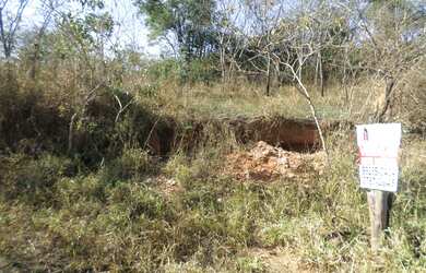 Imagem 2: Lote para venda possui 300 metros quadrados em Cachoeira - Betim - MG