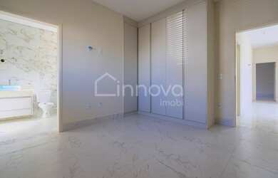 Imagem 11: Linda casa térrea no Residencial Portinari Club