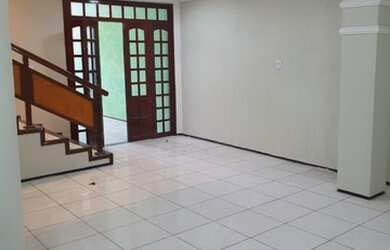 Imagem 4: Sobrado para venda tem 250 metros quadrados em Messejana - Fortaleza -...