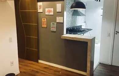 Imagem: O apartamento possui 2 Dormitórios, 1 Banheiro, 1 Vaga na garagem