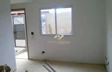 Imagem: A casa possui 2 Dormitórios, 4 Banheiros, 1 Vaga na garagem