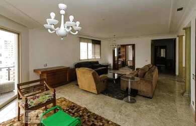 Imagem: O apartamento possui 4 Dormitórios, 5 Banheiros, 4 Vagas na