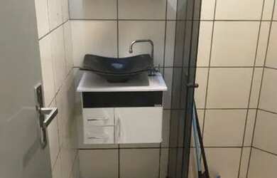 Imagem: O apartamento possui 2 Dormitórios, 2 Banheiros, 1 Vaga na