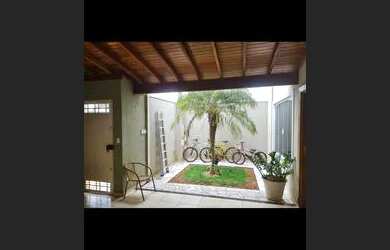 Imagem 5: Casa em bomfim paulista. 190m² de Área, 2 Vagas na garageme3 Dormitórios