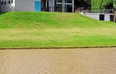 Imagem: O terreno possui 200m² de Área e está localizado em Orfãs