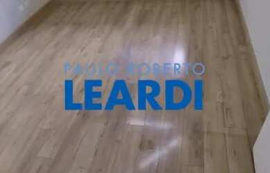 Imagem: A casa possui 5 Dormitórios, 3 Banheiros, 5 Vagas na garagem