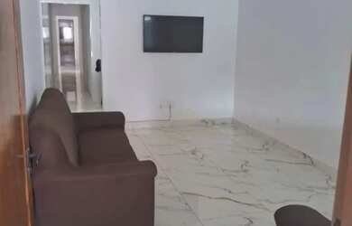 Imagem: A casa possui 2 Dormitórios, 3 Banheiros, 2 Vagas na garagem