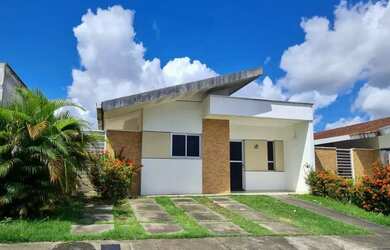 Imagem: A casa em condomínio possui 3 Dormitórios, 3 Banheiros, 2