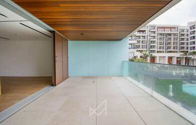 Imagem: O apartamento possui 1 Dormitório, 2 Banheiros, 2 Vagas na