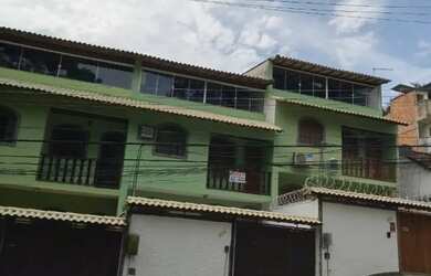 Imagem: A casa possui 2 Dormitórios, 3 Banheiros, 1 Vaga na garagem