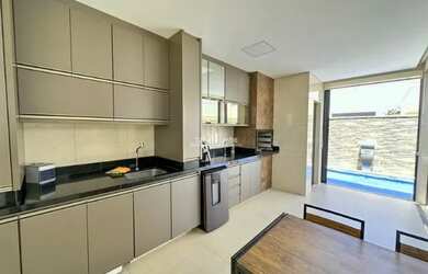 Imagem 7: Casa térrea com 03 suítes plenas, sendo master com closet, condomínio...