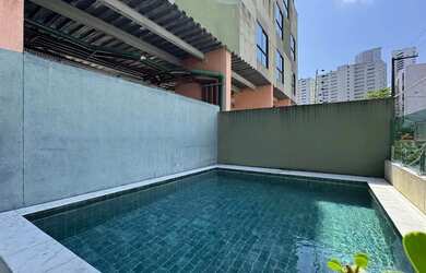 Imagem: O apartamento possui 1 Dormitório, 1 Banheiro, 1 Vaga na garagem