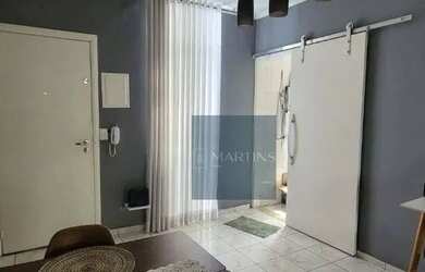 Imagem: O apartamento possui 2 Dormitórios, 1 Banheiro, 1 Vaga na garagem