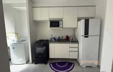 Imagem: O apartamento possui 2 Dormitórios, 1 Banheiro, 1 Vaga na garagem