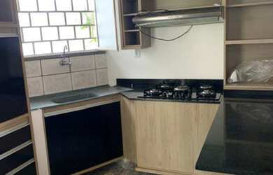 Imagem: O apartamento possui 2 Dormitórios, 1 Banheiro e 1 Vaga na