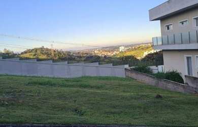 Imagem: O terreno possui 355m² de Área e está localizado em Pinheiro