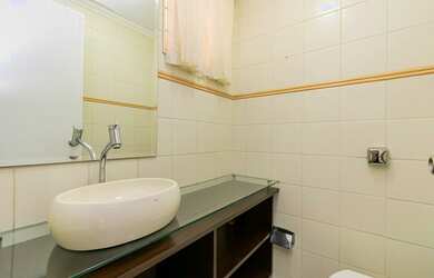 Imagem 6: Sobrado em condomínio à venda por R$ 399.000 no Bairro Alto Curitiba/...