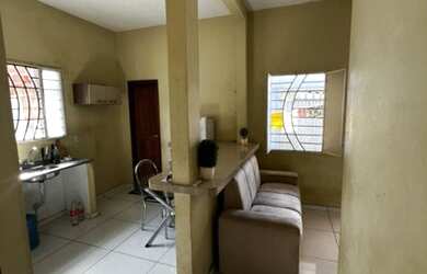 Imagem: A casa possui 4 Dormitórios, 4 Banheiros, 100m² de Área e