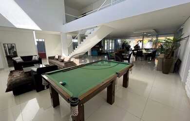 Imagem: A casa em condomínio possui 5 Dormitórios, 5 Banheiros, 5