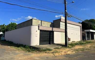 Imagem 1: Vende-se. 250m² de Área, 2 Vagas na garageme2 Dormitórios