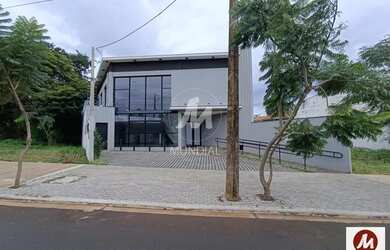 Imagem: O depósito possui 4 Vagas na garagem, 231m² de Área e está