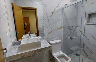 Imagem 5: Casa no Village Damha. Piscina, Varanda, Guarda roupae302m² de Área