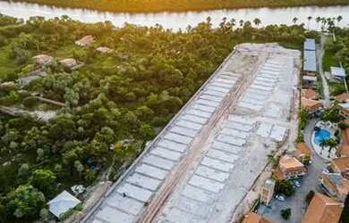 Imagem: A casa em condomínio possui 3 Dormitórios, 3 Banheiros e 2