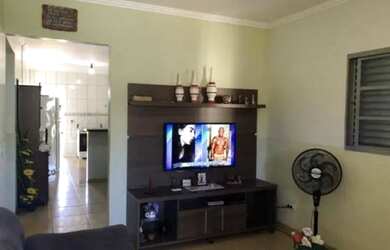 Imagem: A casa possui 2 Dormitórios, 1 Banheiro, 89m² de Área e