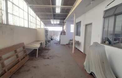 Imagem 10: Casa para venda possui 350 metros quadrados com 4 quartos em Santa Terezinha - Juiz de For