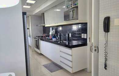 Imagem 11: Apartamento para venda com 212 metros quadrados com 4 quartos